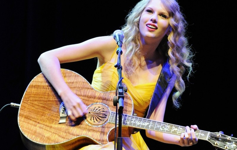 Taylor Swift a urmărit o fetiţă de 11 ani cu maşina 