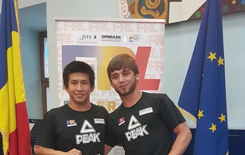 Federația Română de Lupte naturalizează încă doi sportivi! Miercuri, rușii au depus jurământul