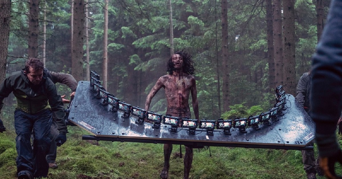 Scenă din filmul 28 de ani mai târziu (2025), filmat cu mai multe iPhone-uri
