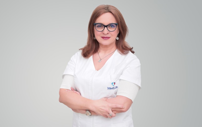 [Medici Buni] Dr. Negoescu Carmen, medic primar obstetrică-ginecologie la MedLife: „Nașterea e, poate, cea mai copleșitoare emoție pe care o poți trăi, momentul în care lucrurile încep să capete sens”
