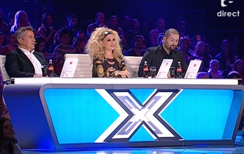 X FACTOR. "SUNT CEL MAI SCUMP SPECTATOR DE LA X FACTOR!". CINE CREZI CĂ A SPUS ASTA?