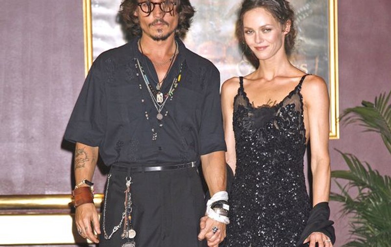 Fabulos! Cu ce vrea Johnny Depp să cumpere iertarea Vanessei Paradis 