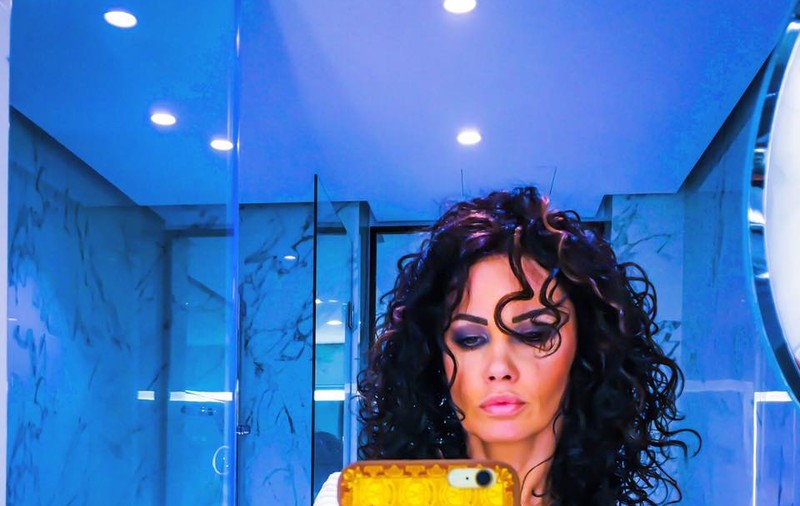Oana Zăvoranu la plajă, fără silicoane. Prima imagine cu vedeta după ce a renunțat la implanturi