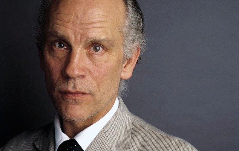 John Malkovich, simultan la Ateneu şi la cinema