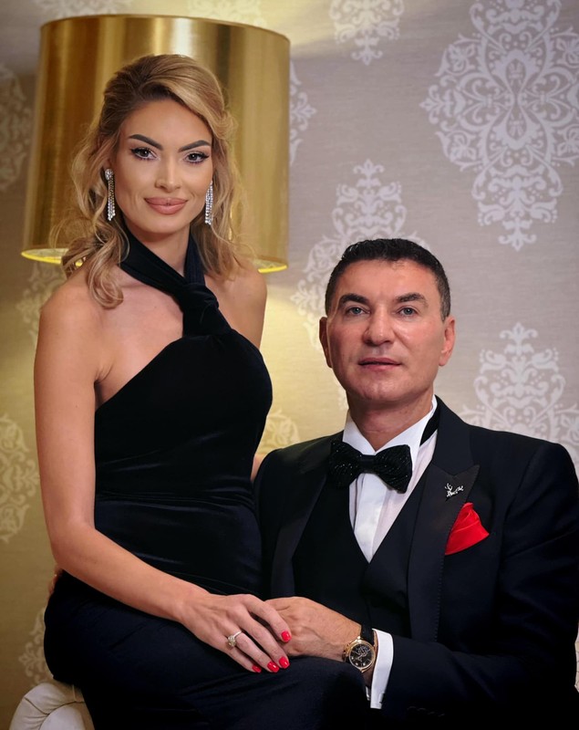 Eforturile pe care le Face Valentina Pelinel pentru a arăta bine la 44 de ani: „Atentă la tot”. E la întrecere cu Cristi Borcea la proceduri estetice