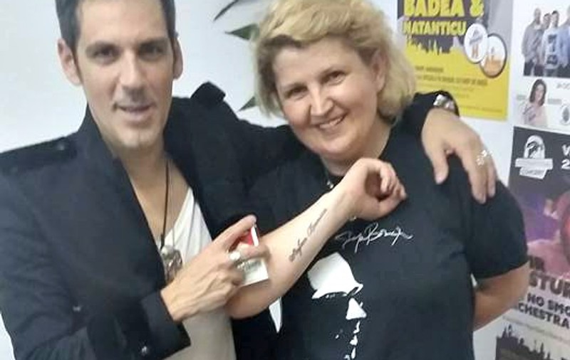 EXCLUSIV. Lovitură sub centură de la cea mai mare admiratoare a lui Banică Jr. Și-a tatuat numele lui Brenciu, lângă al lui