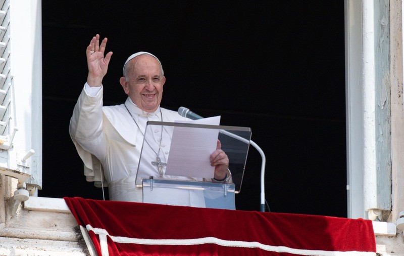 Ce ar însemna retragerea Papei Francisc pentru Biserica Catolică. Soluții pentru un pontificat mai lung