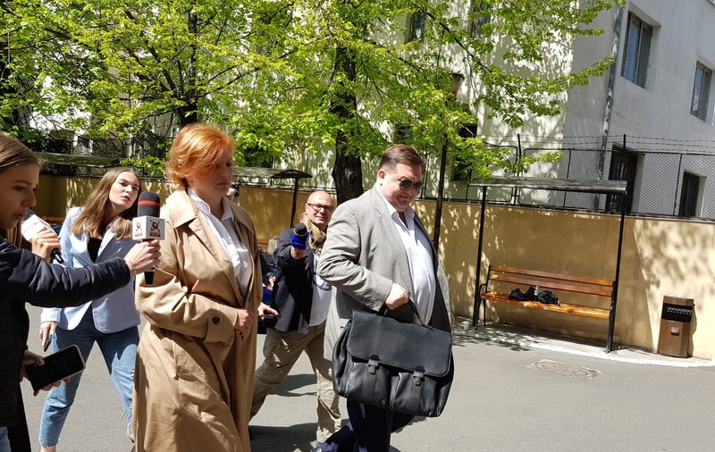 Dosarul finanțării campaniei lui Băsescu din 2009, amânat de judecători din cauza absenței Elenei Udrea. Condamnată în primă instanță, Ioana Băsescu venise la ÎCCJ