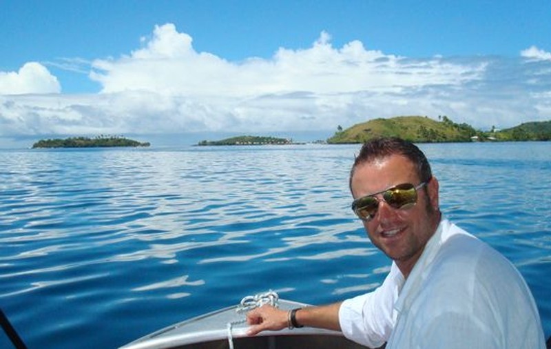 Bote, întâlnire de taină cu Giorgio Armani	