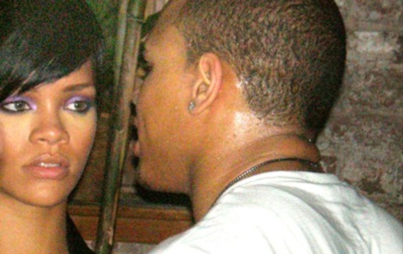 Rihanna şi Chris plănuiesc o vacanţă secretă