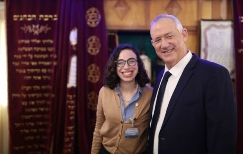 G4Media: Firma purtătoarei de cuvânt a ministrului apărării din Israel, cu zero cifră de afaceri, a primit contracte de 1,2 milioane de euro în România