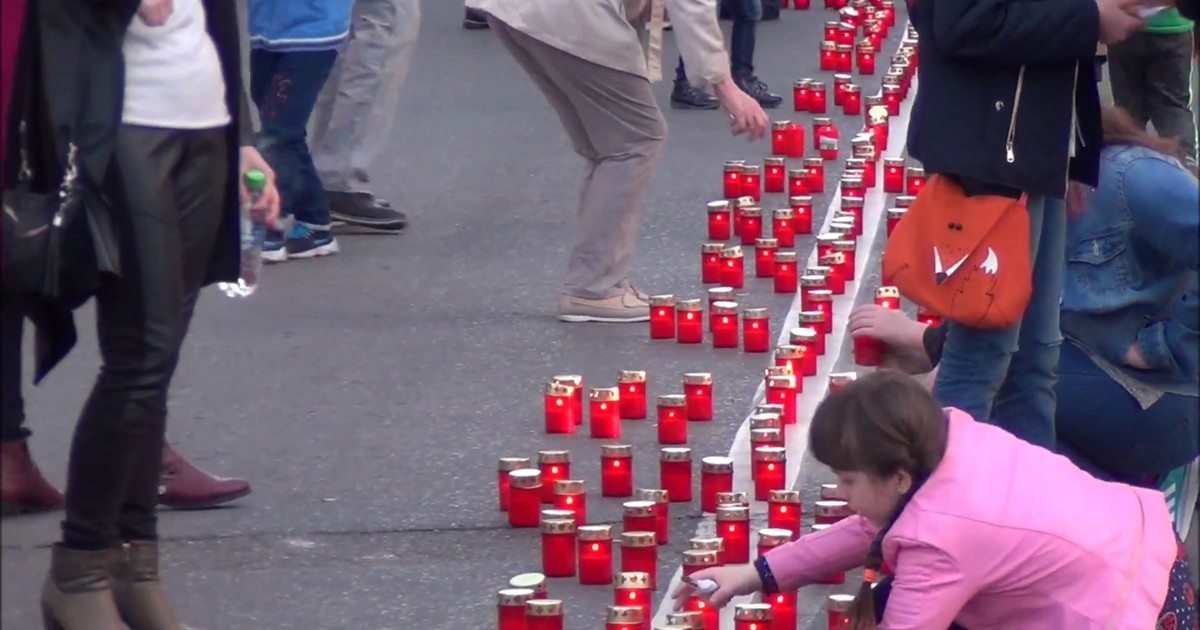 Calea Luminii la Târgoviște. 2018 lumânări, aprinse în Joia Mare