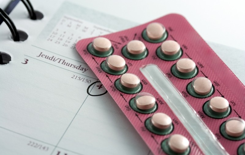 Contraceptivele folosite de femei pot afecta bărbaţii