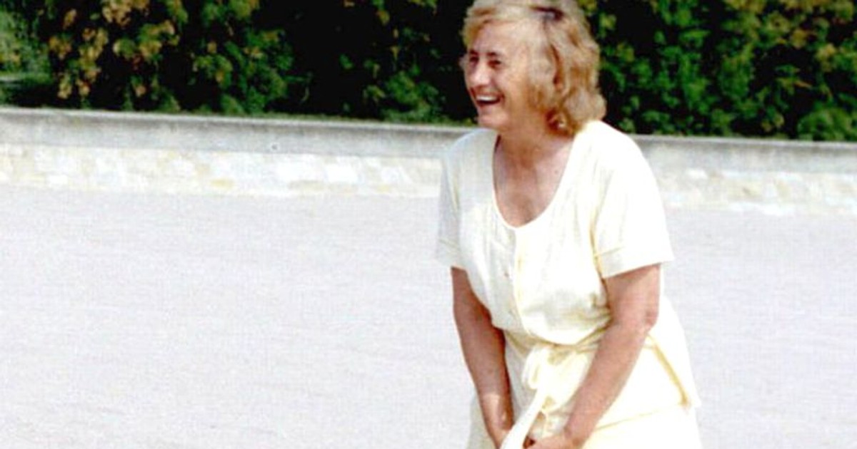 Obsesia Elenei Ceaușescu. Voia să știe cum fac sex nevestele nomenclaturiștilor