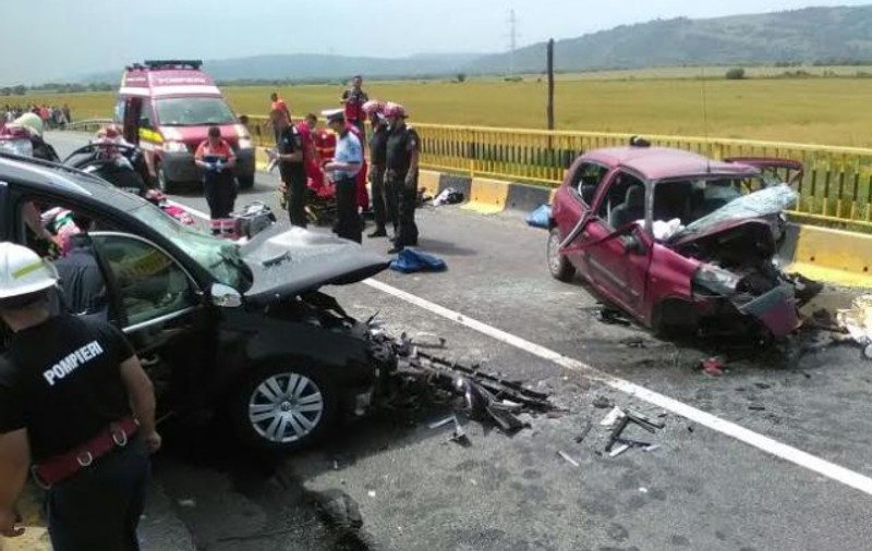 UPDATE Accident groaznic pe DN1, în județul Brașov! Patru oameni au murit
