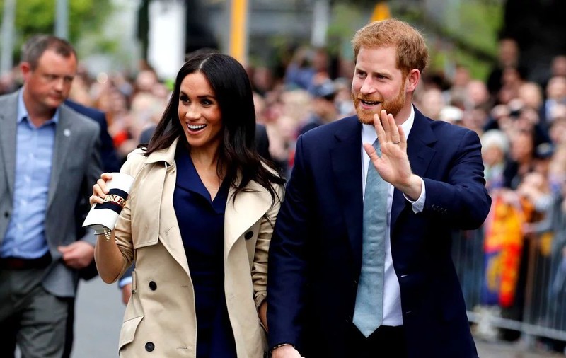 Prinţul Harry şi Meghan Markle donează banii de pe transmisia TV a nunții lor pentru lupta împotriva Covid-19