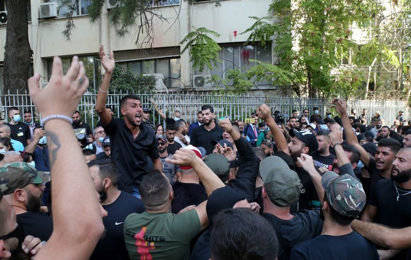Cel puțin 6 morți și zeci de răniți în timpul unei manifestaţii a susţinătorilor Hezbollah, la Beirut
