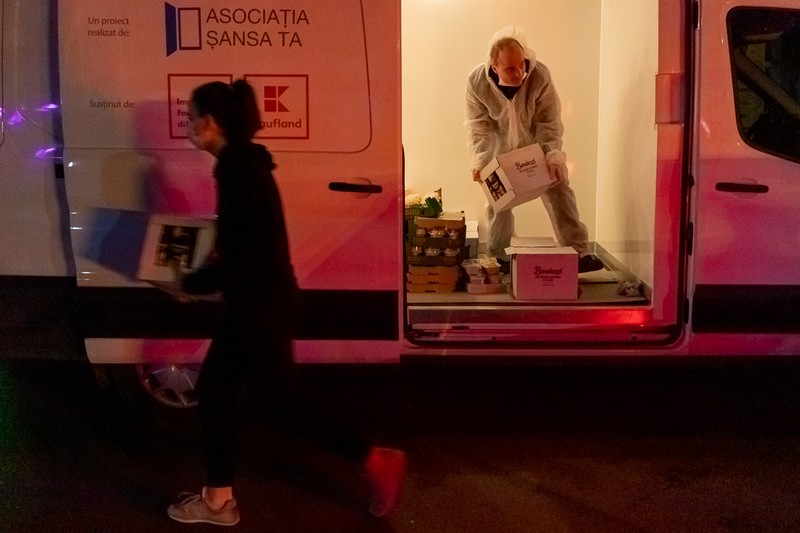 3.000 de litri de lapte s-au dat repede, ca pâinea caldă