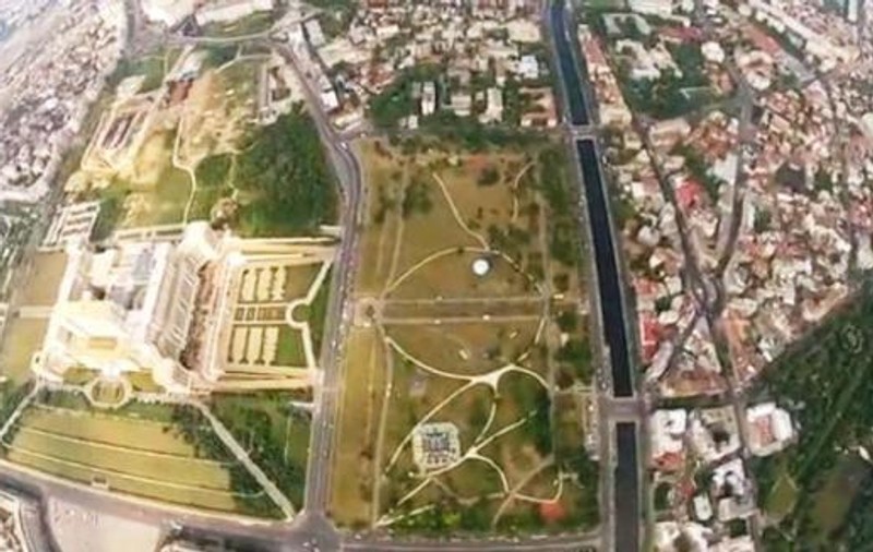 IMAGINI INCREDIBILE! Aşa vede un paraşutist Bucureştiul din aer! | VIDEO