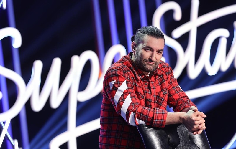 Cum arată brazii creați de vedete pentru o cauză nobilă. Smiley a surprins cu talentul lui