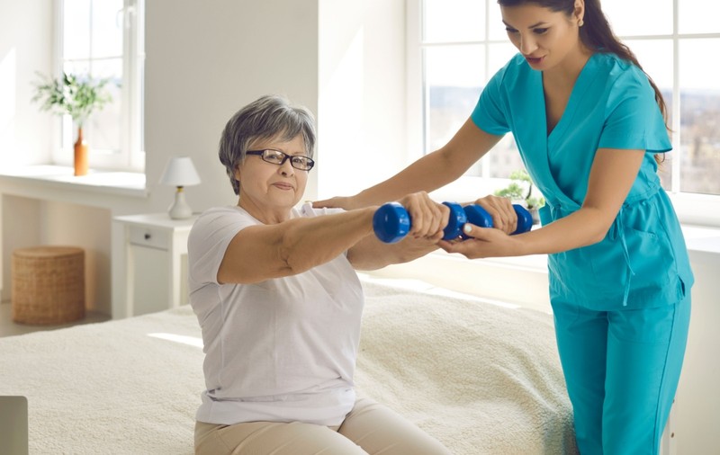 Cum să îmbunătățești calitatea vieții pacienților cu AVC prin recuperare eficientă