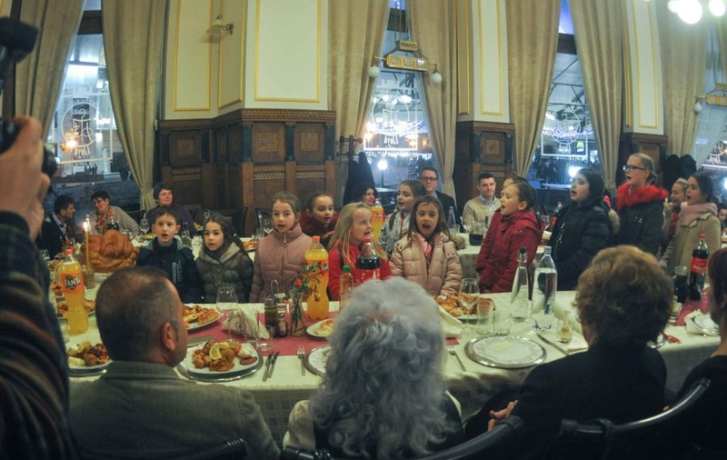 REPORTAJ: Sretan Božić! Badnjakul a arătat un an roditor pentru sârbii care celebrează Crăciunul pe rit vechi| FOTO&VIDEO