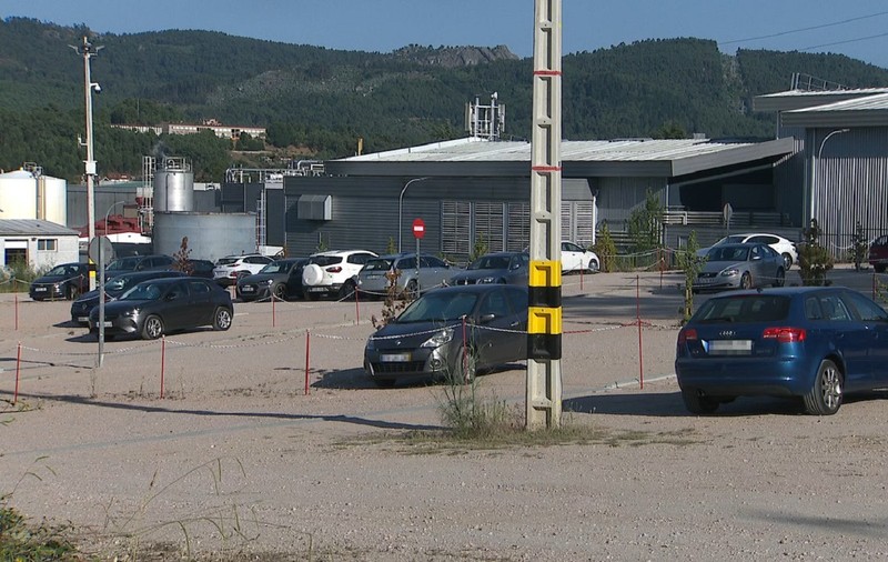Un băiețel de nici 3 ani a murit după ce mama lui a uitat să-l lase la creșă și a stat 6 ore în mașină, în parcarea fabricii în care tânăra lucra, în Spania