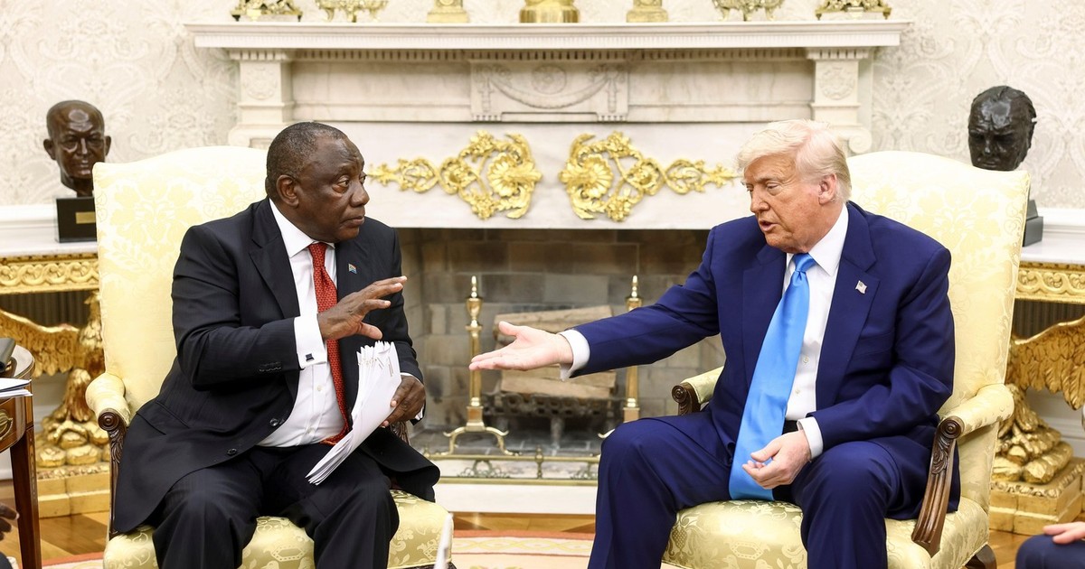 Donald Trump (dreapta) în timpul unei discuții, la Casa Albă, cu președintele sud-african Cyril Ramaphosa Foto: Profimedia