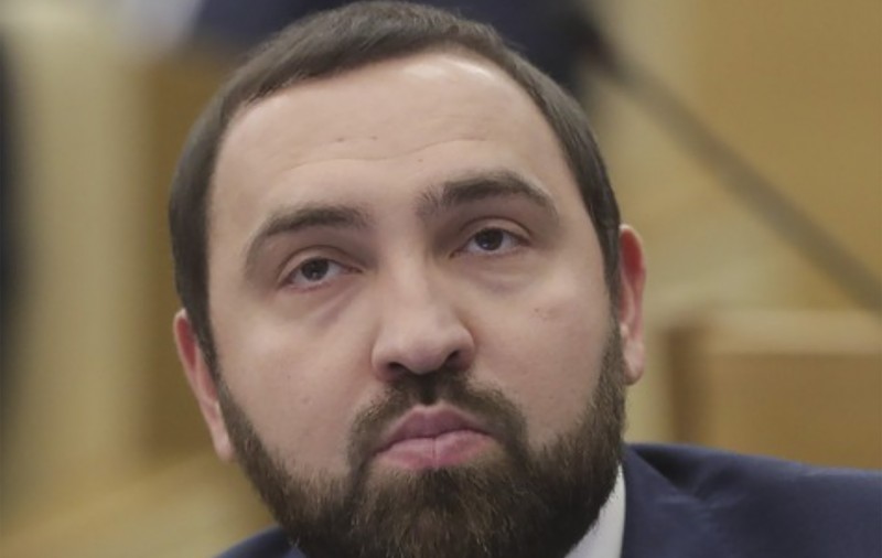 Adjunctul Dumei ruse de Stat a cerut verificarea prețurilor prezervativelor: „Sunt prea scumpe, duce la creșterea a avorturilor în țară”