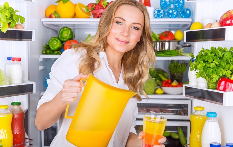 5 sucuri naturale care ajută la detoxifiere