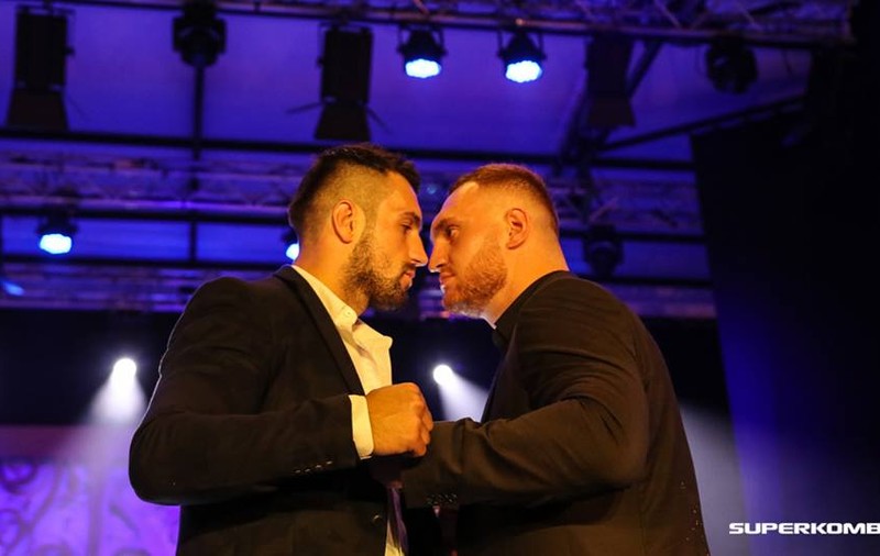 Luptătorii din gala Superkombat Iași se duelează la mall, vineri după-amiază