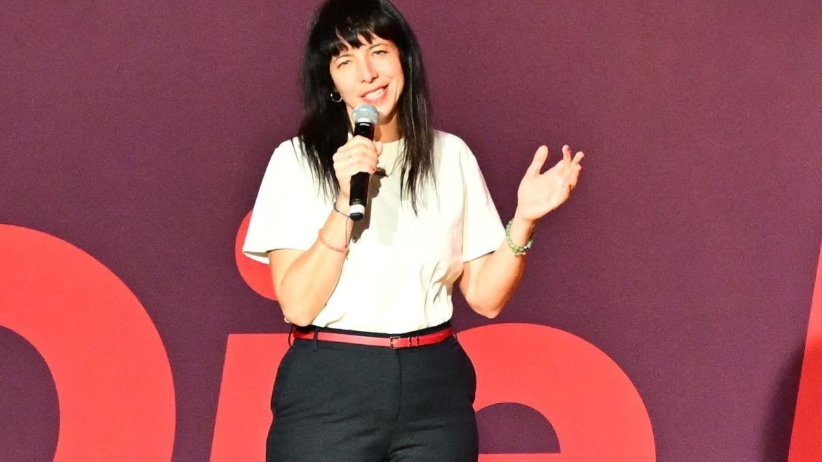Elif Eralp, fiica unor refugiați turci, ar putea fi noul primar al Berlinului. Sursă foto: Hepta.