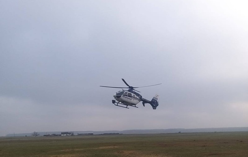 VIDEO | Zeci de polițiști, jandarmi și pompieri au reluat căutările copilului de 7 ani din Arad dispărut sâmbătă fără urmă