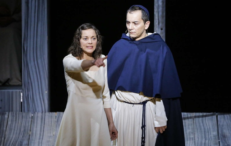 Festivalul George Enescu a ajuns la final. Marion Cotillard, în rolul lui Jeanne d’Arc, a fost unul dintre cele mai așteptate momente