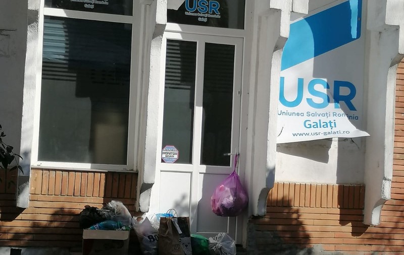 Sediul USR Galați, vandalizat. „Mulți nu cunosc granița între civilizație și barbarie”﻿