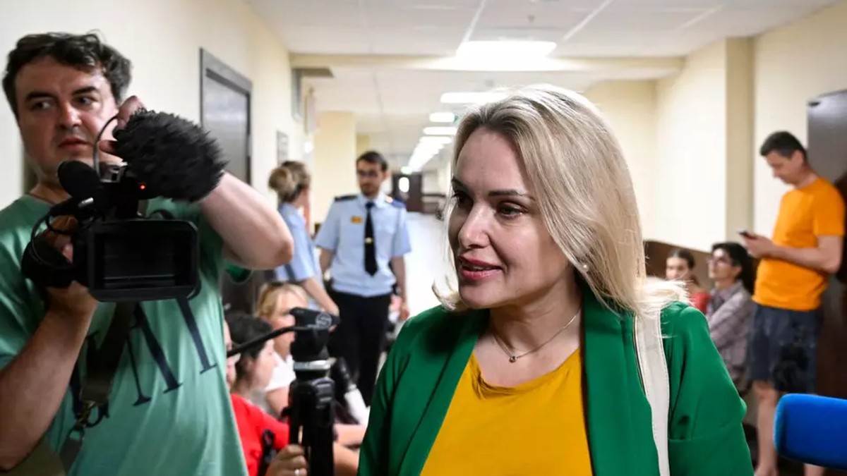 VIDEO Jurnalista Marina Ovsiannikova, găsită vinovată pentru „discreditarea” armatei ruse. „Eu cred că acest proces este complet fabricat”