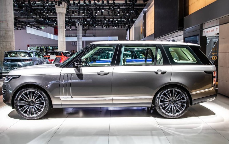 Range Rover se pregătește de lansarea primului său SUV electric, după ce a trecut cu succes testele la -10 grade Celsius