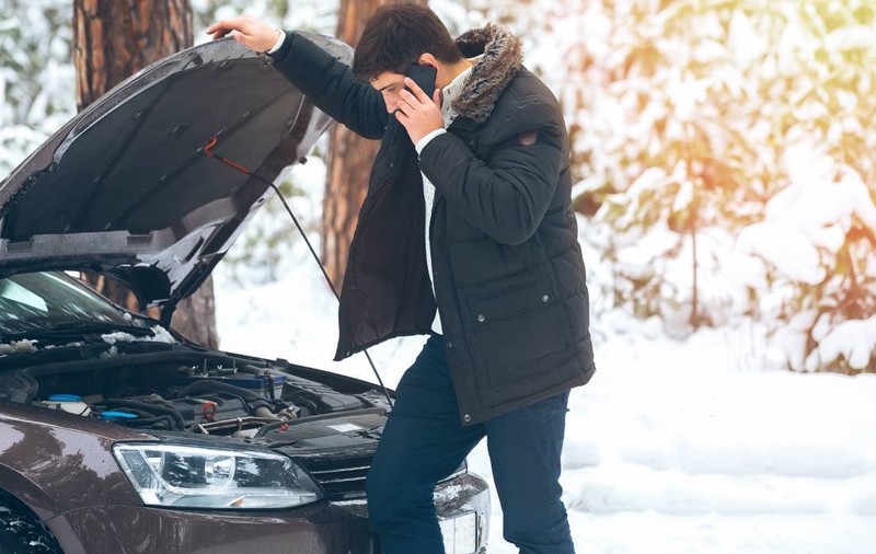 Cele mai frecvente probleme auto cauzate de vremea rece și cum să le previi