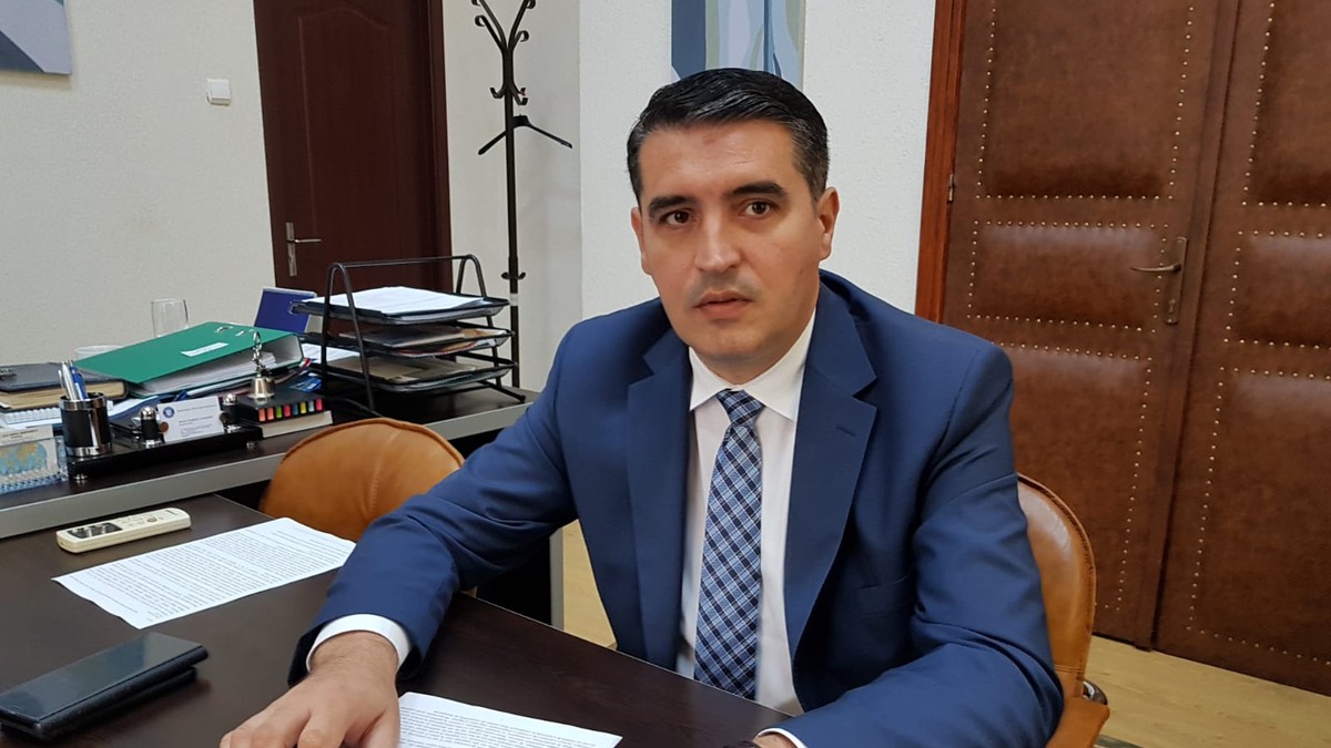 Ce trebuie să știe candidații la Bacalaureat 2018. Secretarul de stat din Ministerul Educației Florian Lixandru vorbește, la interviurile Libertatea Live, despre examenul care începe săptămâna viitoare și va fi susținut din 25 iunie până în 28 iunie.