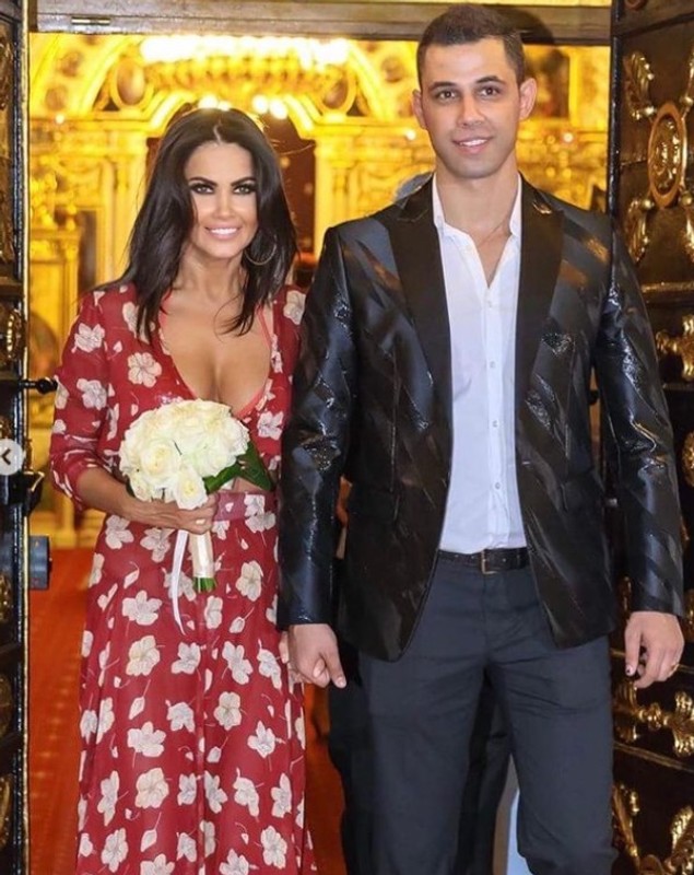 Alex Ashraf, reacție după ce s-a zis că a divorțat de Oana Zăvoranu și că s-a mutat la amantă: „Nu știu ce a apărut”