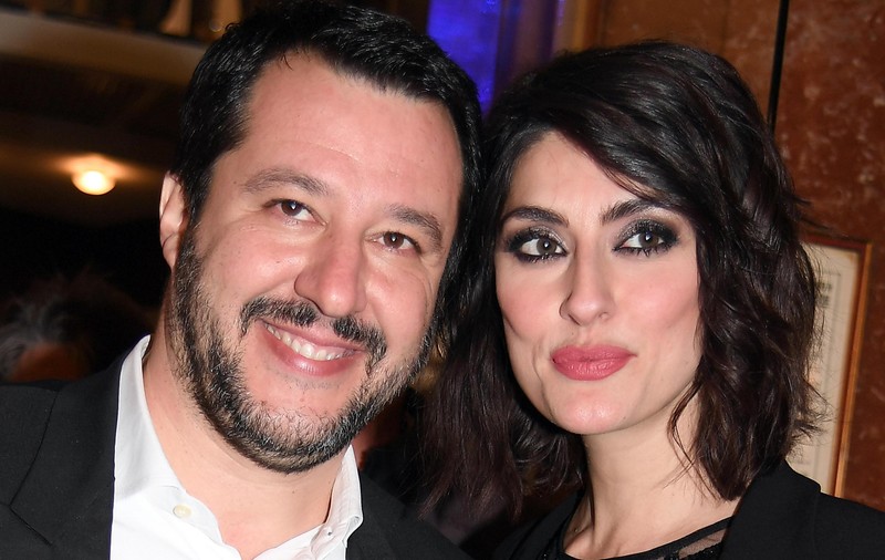 FOTO | Vicepremierul italian Matteo Salvini s-a despărțit de prezentatoarea Elisa Isoardi. Vedeta a postat o imagine cu politicianul aflat la bustul gol