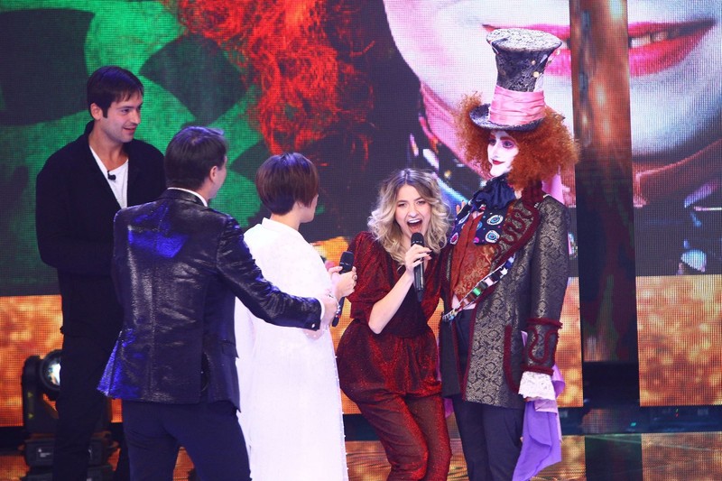 Lidia Buble l-a sărutat pasional, de față cu toată lumea: "Oricine-ar fi"