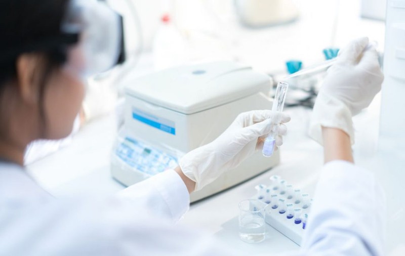 Sondaj în ţările G7: Francezii şi germanii sunt cel mai puţin dispuşi să se vaccineze împotriva noului coronavirus
