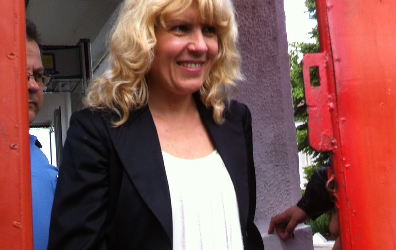 Elena Udrea, DE NERECUNOSCUT! CE A APĂRUT PE FAȚA EI, cât a stat în închisoare | FOTO