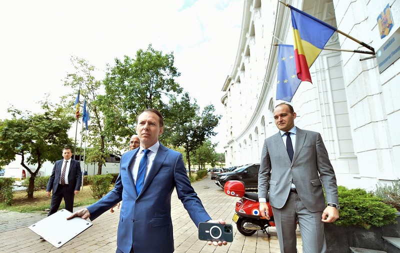Un fost lider PNL spune că partidul a plătit din bani publici promovarea pe site-urile unor televiziuni. Ce posturi numește