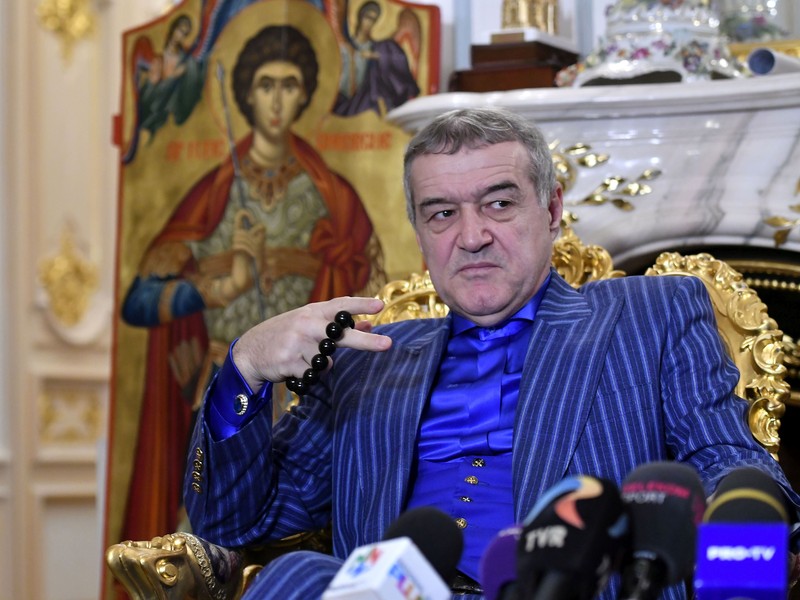 Gigi Becali a anunțat numele antrenorului pe care îl vrea la FCSB