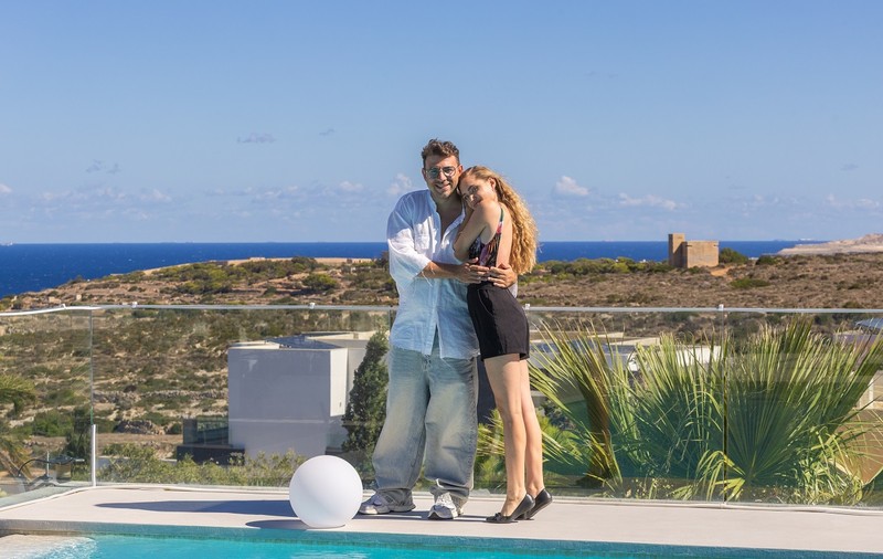 Cine sunt Andrei Niculae și Claudia de la „Power Couple”, sezonul 3. Îndrăgostiții sunt de nedespărțit