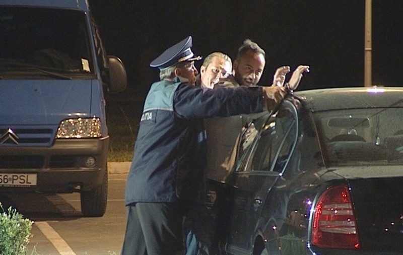 Matteo a fost încătuşat pentru furt de maşini 
