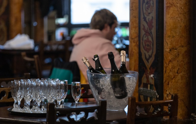 Florin Cîțu: Restaurante deschise doar pentru cei vaccinați, după incidența de 6 la mie