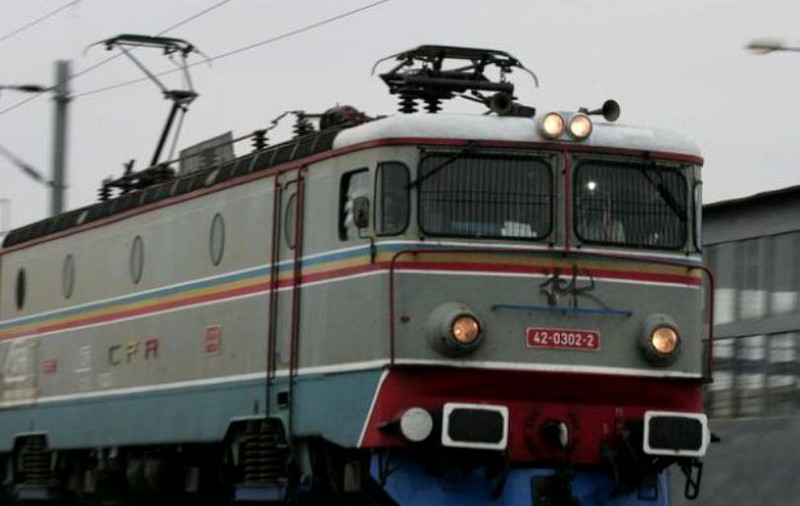Tragedie la Brăila: Un bătrân a murit după ce a fost lovit de tren în timp ce traversa calea ferată
